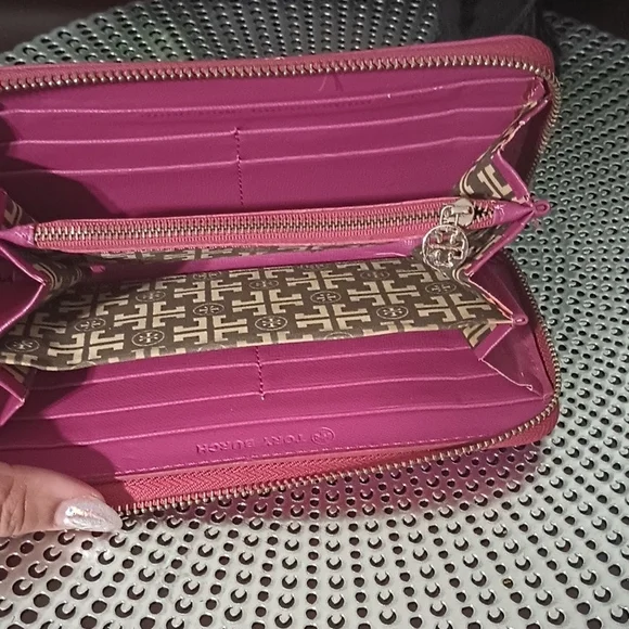 Tory Burch Pink Wallet - Picture 3 of 4